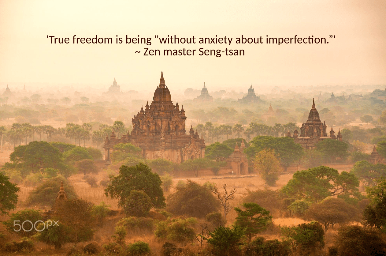 bagan-pagodas-by-sutiporn-somnam